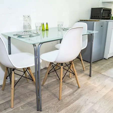 Studio 25 M2 Hyper Centre *